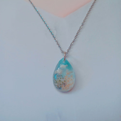 送料無料】勾玉オルゴナイト月ネックレス☆ ネックレス・ペンダント 梅