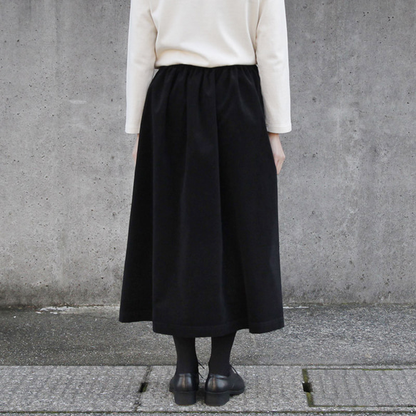 【即納】コーデュロイ ギャザースカート（ブラック・黒）Sサイズ（60～67cm）モノトーン 4枚目の画像
