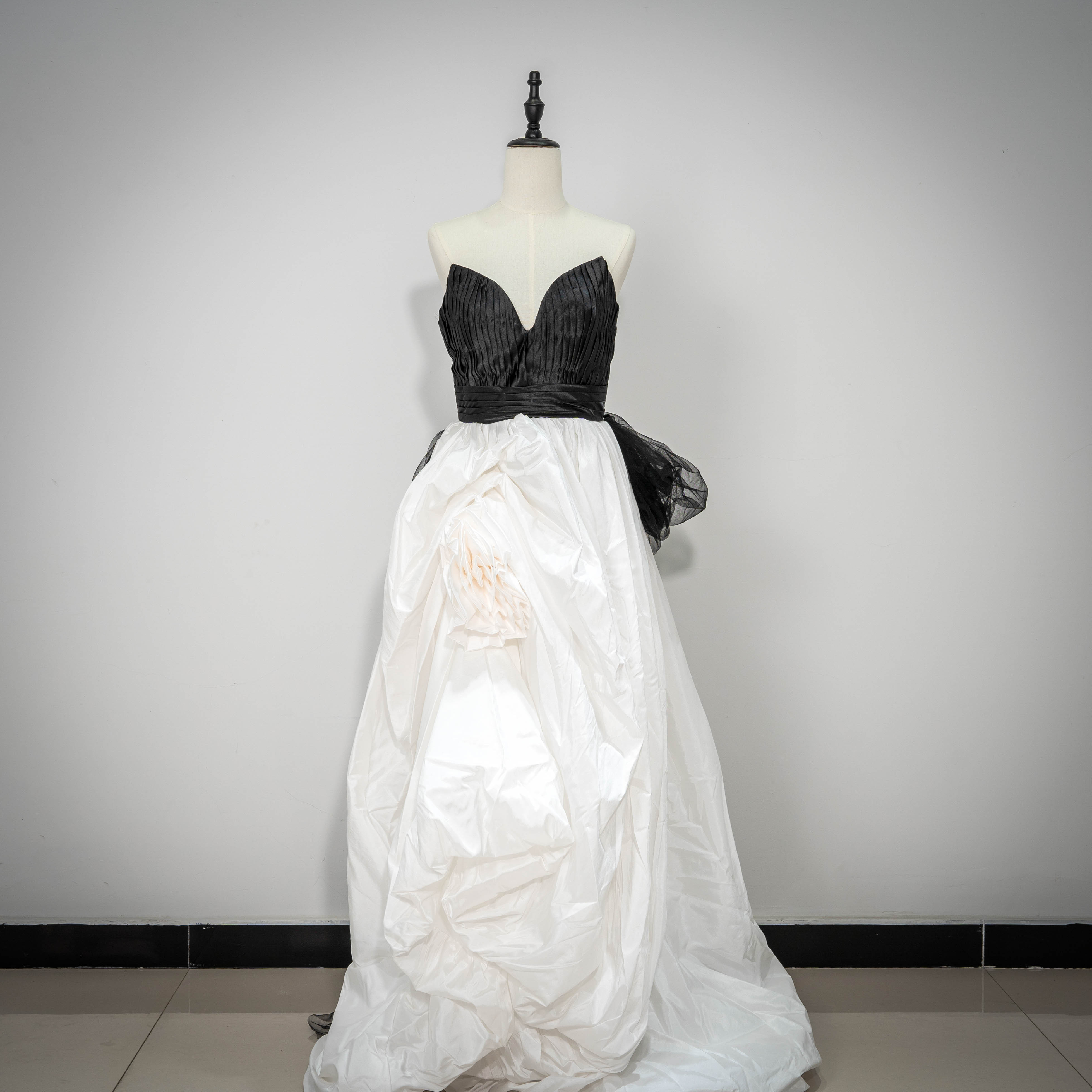 高品質！抜群のおしゃれ見え   ハンドメイド チューブトップ  花嫁/演奏会/発表会など/謝恩会/二次会G123