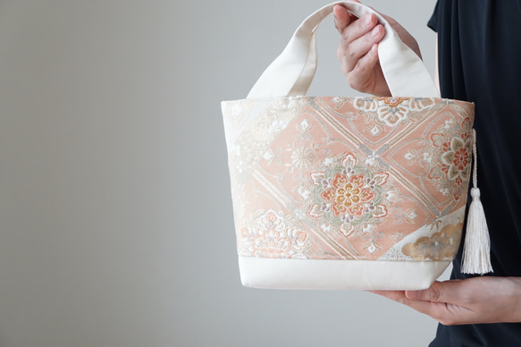 [蜀江花冠花鳥圖案金絲 Obi 重製手提袋] 非常適合日常使用、婚禮、派對和特殊場合。 第1張的照片