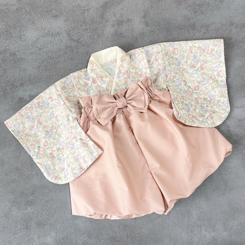 送料無料【80 】ベビー袴 チューリップ✖︎くすみピンクの袴 ベビー服