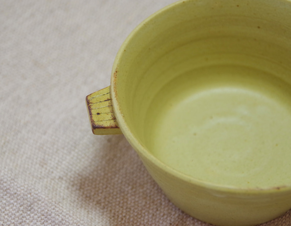 苅安色の耳付きスープカップ・サラダぼうる 4枚目の画像