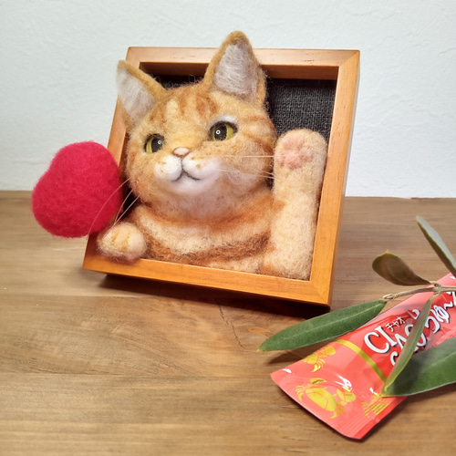 触れ合える！ハイタッチ猫ちゃん〗茶トラ猫【羊毛フェルト