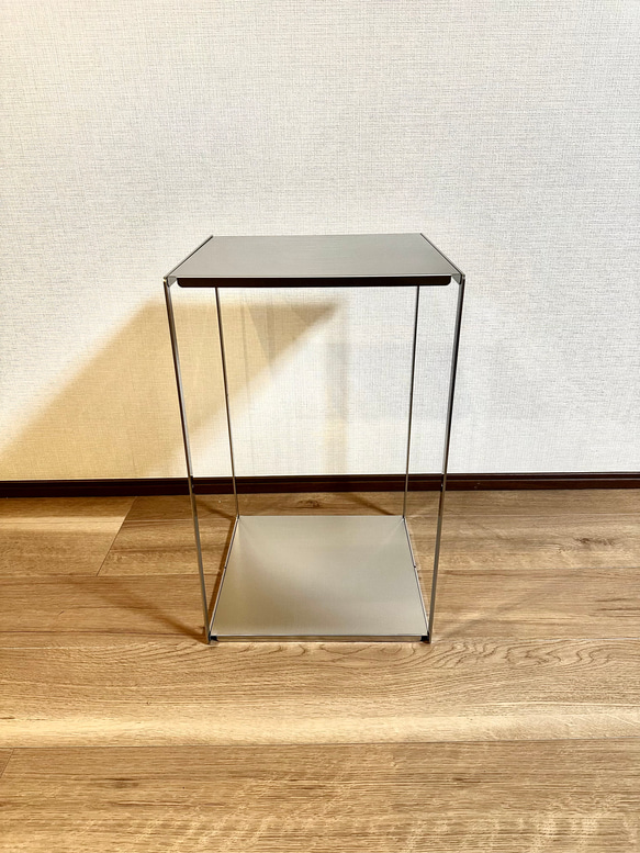 ミニマルサイドテーブル/コーヒーテーブル　ステンレス製 2枚目の画像