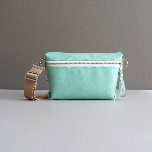 撥水レザー ミニショルダーバッグ【ミントグリーン/パステルカラー