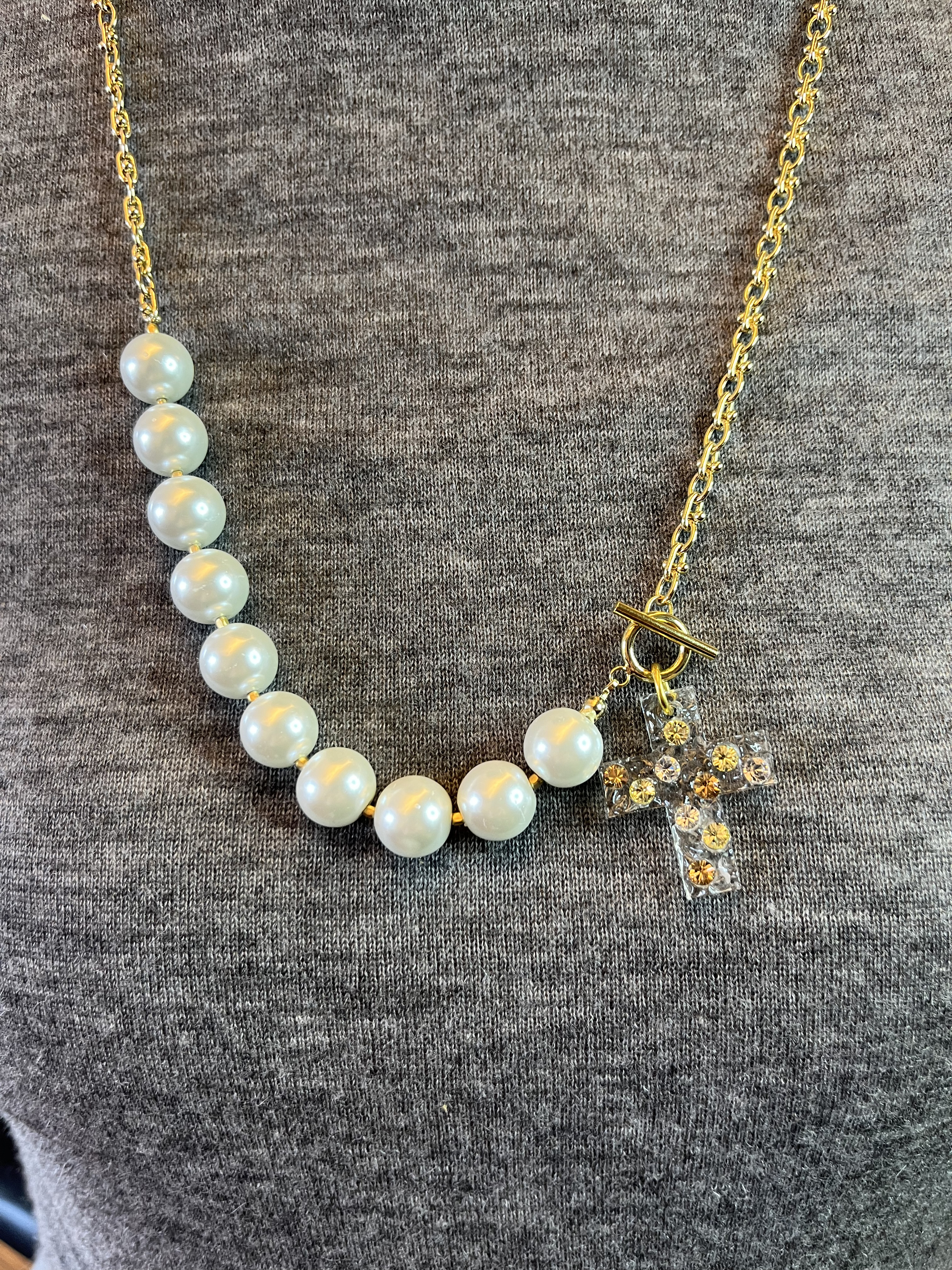 パールゴールドチェーンクロスネックレス