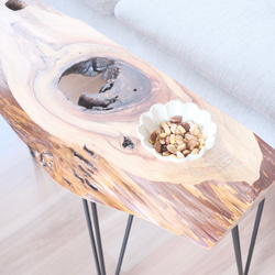 杉のテーブル / コーヒーテーブル / サイドテーブル / table / 一枚板 / 無垢材 4枚目の画像