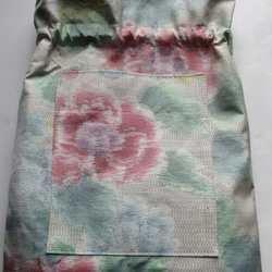 ７６１４　絞りと花柄の振袖で作った巾着袋＃送料無料 9枚目の画像