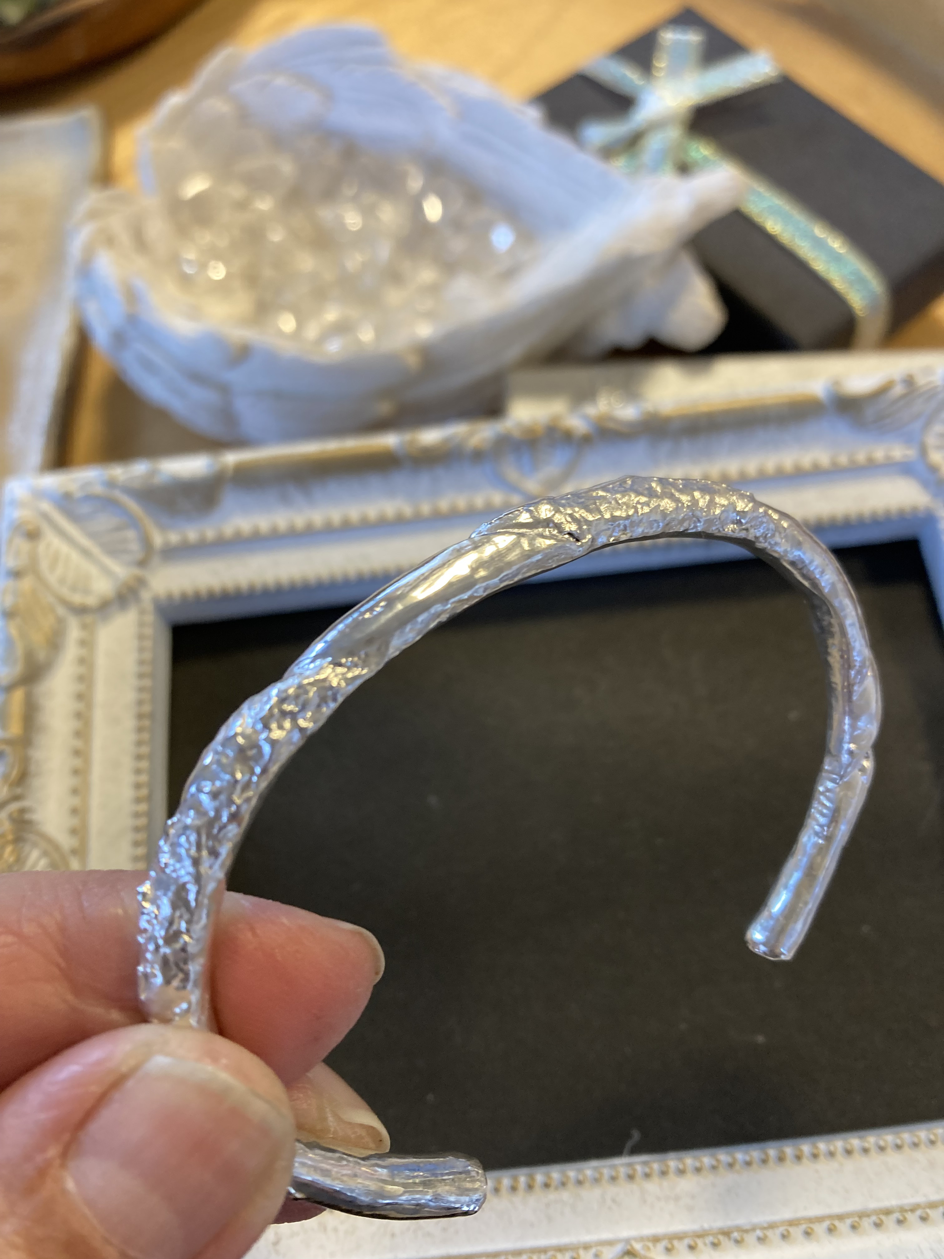 ✤送料無料✤SV999 オリジナル・スパイラル バングル