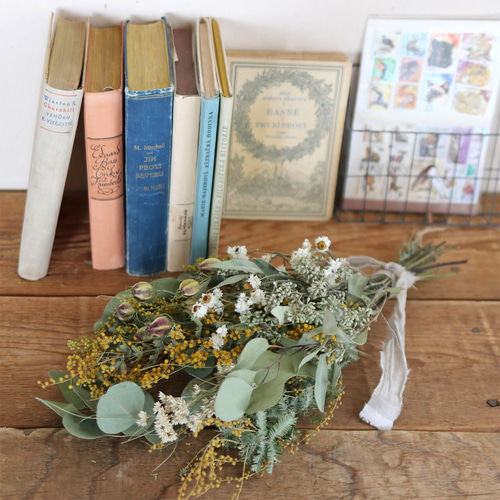 ミモザとアンモビュームのナチュラルスワッグ ＊ ドライフラワー  