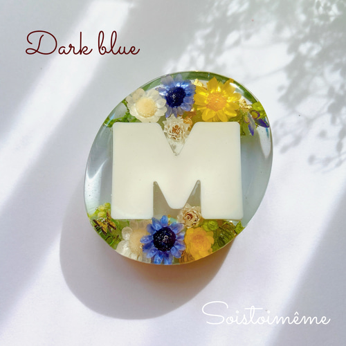 受注制作】イニシャルFlowerキーホルダー ☆イニシャル対応可