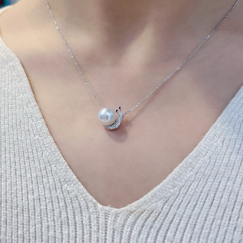 南洋真珠　ホワイト　照り強　K18 かわいい」K18 天然南洋真珠 天然ダイヤモンド 天然ルビー 健康