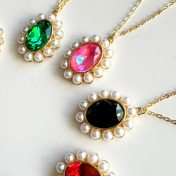 選擇你最喜歡的顏色 - 可愛的珍珠和水晶項鍊，看起來像一朵花 第5張的照片