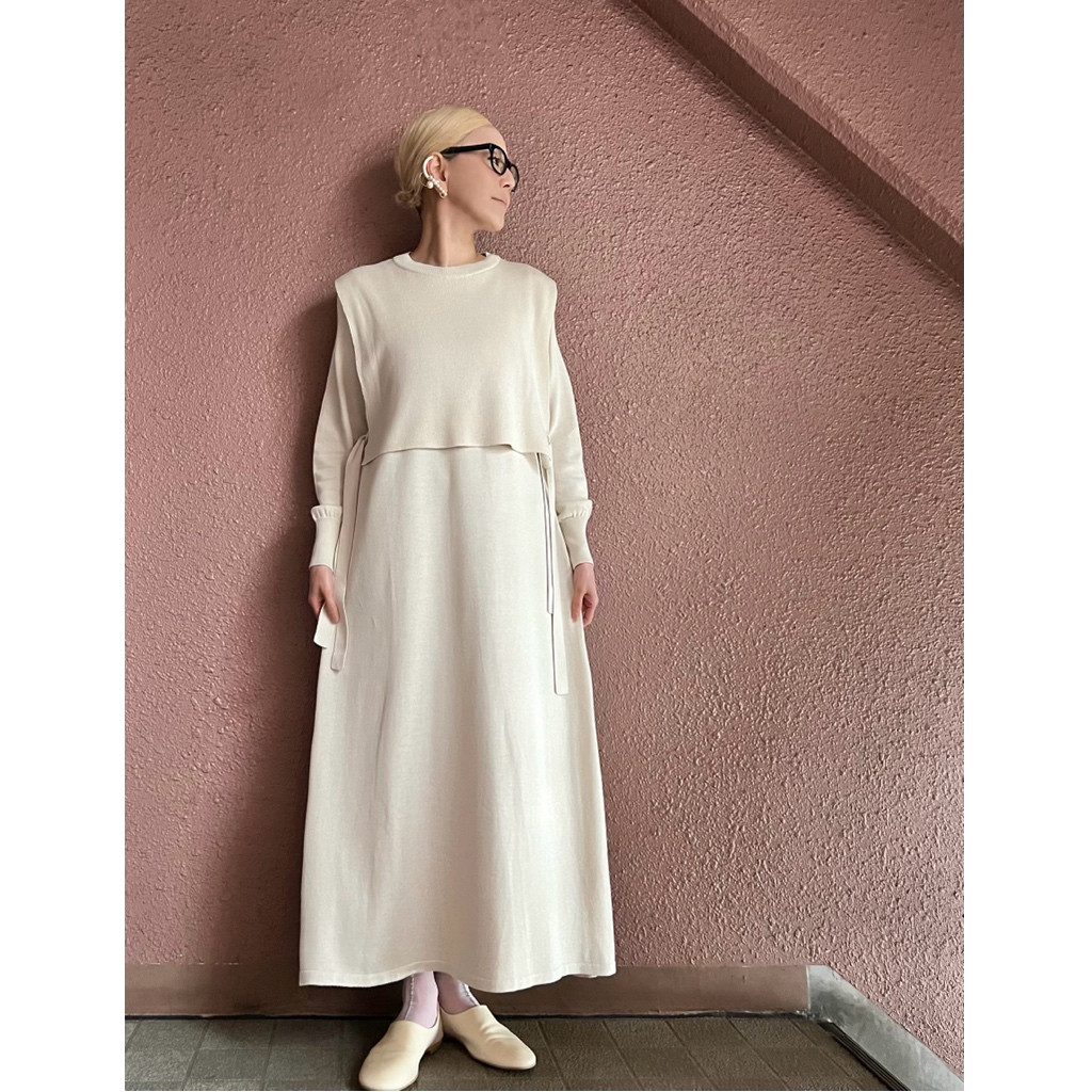 RATA❤️大人の細見え春ニットワンピース＆紐付きベスト❤️国産オリジナル❤️おしゃれ上品アイボリー❤️普段着&式にも