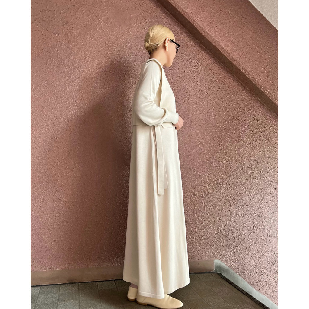 RATA❤️大人の細見え春ニットワンピース＆紐付きベスト❤️国産オリジナル❤️おしゃれ上品アイボリー❤️普段着&式にも