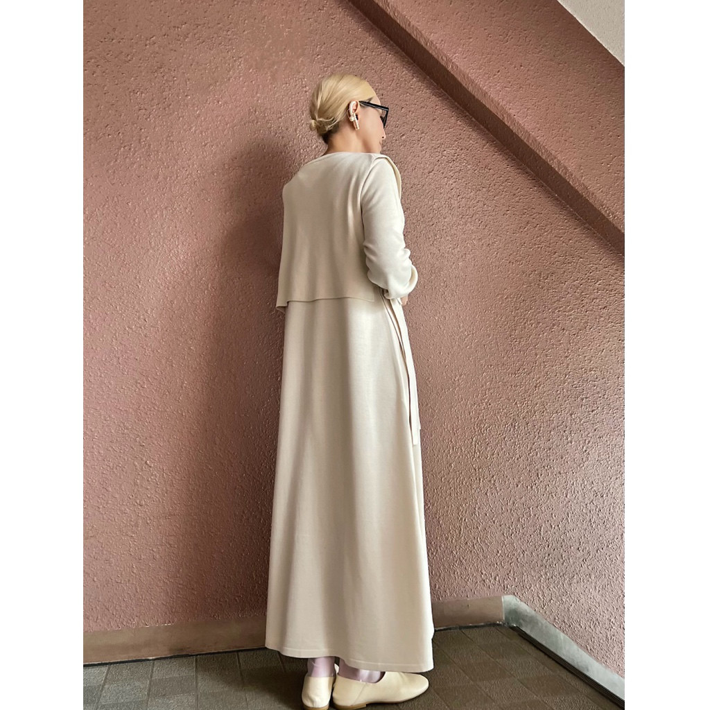 RATA❤️大人の細見え春ニットワンピース＆紐付きベスト❤️国産オリジナル❤️おしゃれ上品アイボリー❤️普段着&式にも