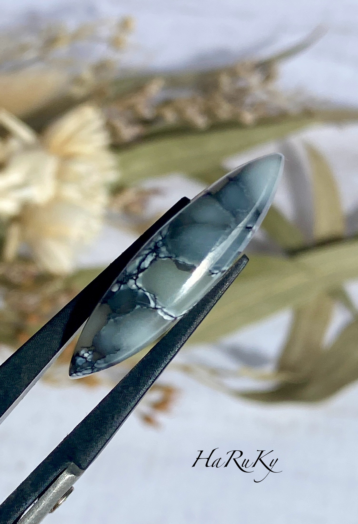 ナチュラル ダークムーン フーベイターコイズ ルース 28 アイボリーホワイト 天然石 天然色