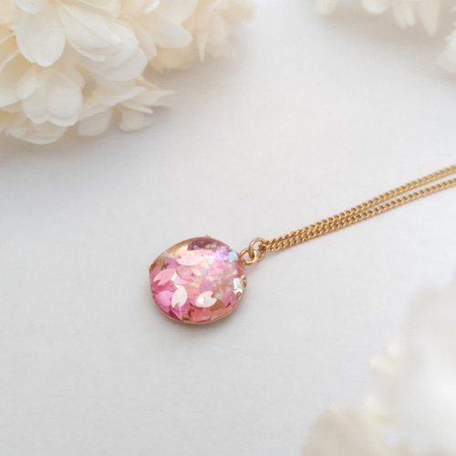 お値下げ！18KWGダイヤサクラモチーフネックレス 【公式通販】