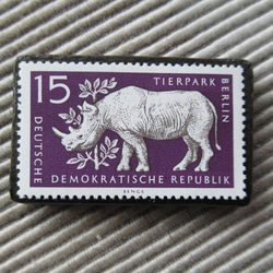 ドイツ　動物切手ブローチ9470 1枚目の画像
