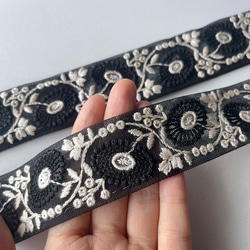 【在庫SALE♡*45cm】インド刺繍リボン　ブラック　チュール　SN939カット 2枚目の画像