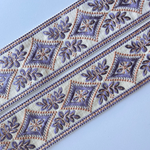 【50cm】インド刺繍リボン　アイボリーxパープル　GS963 5枚目の画像