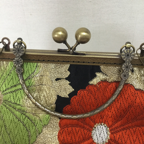 ハンドメイド 黒留袖 着物リメイク ちょっと小さめ 変わり口金
