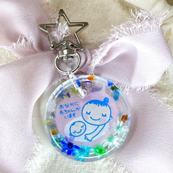 ★FISHMOON☆様オーダーページ❁手形足形キーホルダー꘎୫名入れギフト記念品 実寸大押し花手形足形キーホルダー | Pay ID