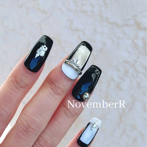 LA719☆マグネット×スタッズネイルチップ ネイルチップ（つけ爪