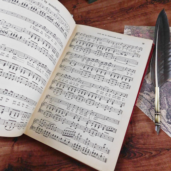 ☆゜+.19世紀　楽譜　英国の有名な曲の楽譜集　音楽　アンティークブック　ヴィンテージ本　洋書　古書　イギリス　レトロ　 1枚目の画像