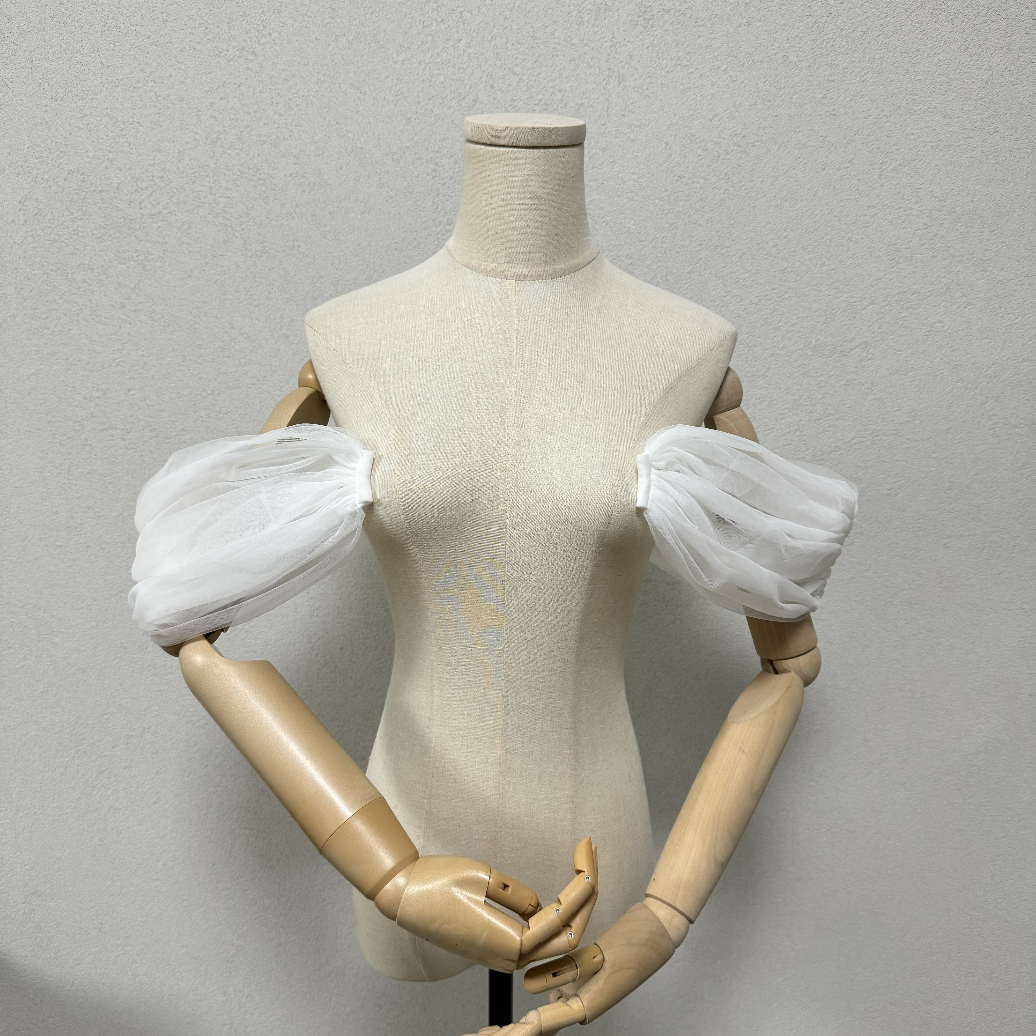 送料無料！柔らかいチュール　白/黒/紫/黄色など　カラー変更サイズオーダー可能　取り外し可能　オフショルダー付け袖前撮り