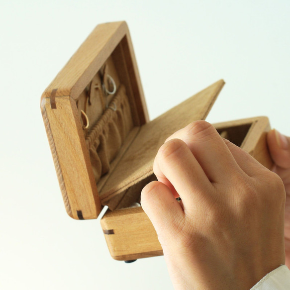 ジュエリーボックス - 高級天然木製  多機能収納＆ 鏡付き - エレガントなデザイン 13枚目の画像