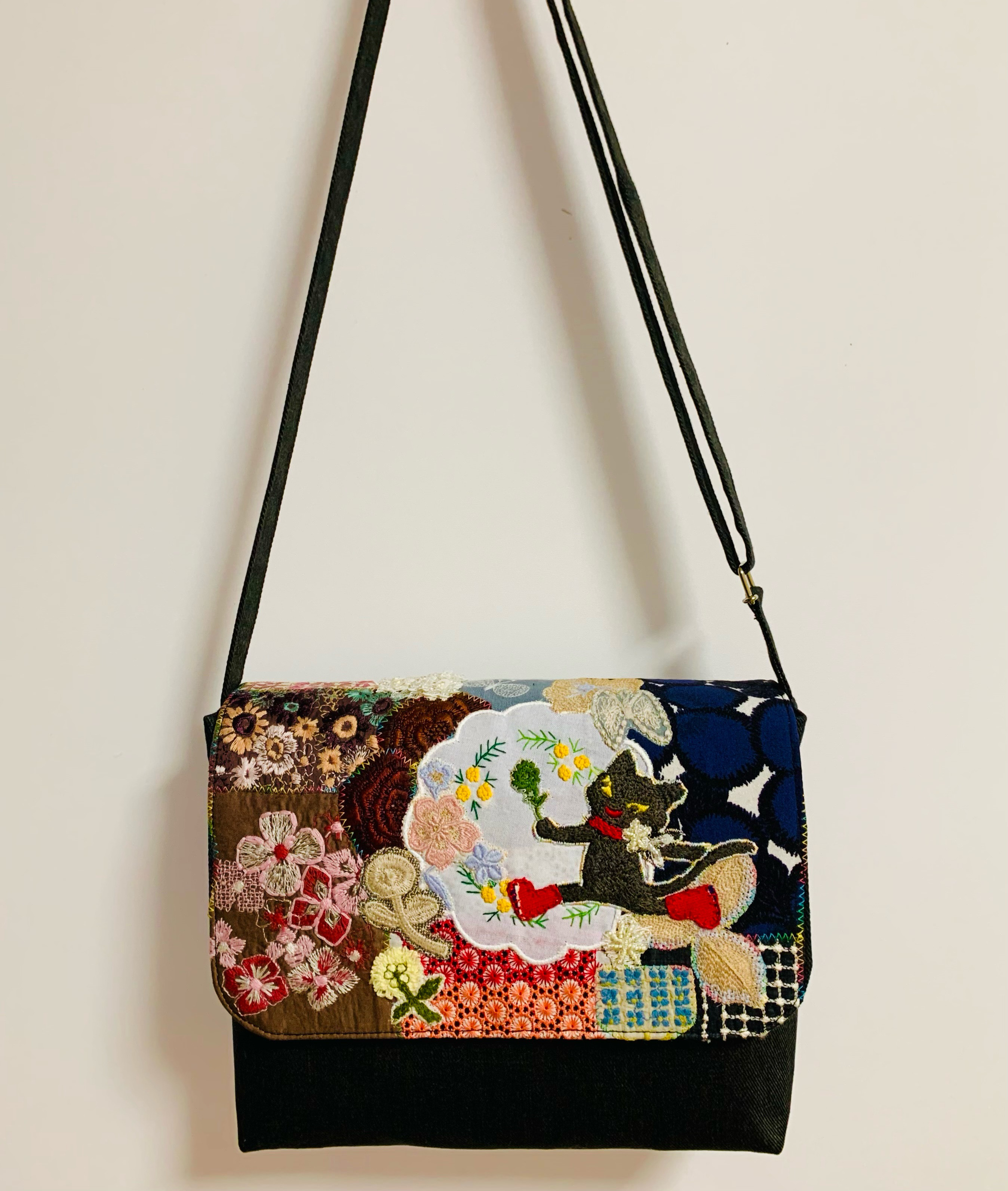 のら猫クロッチの☆仕切りショルダーバッグ♪ ショルダーバッグ てる  