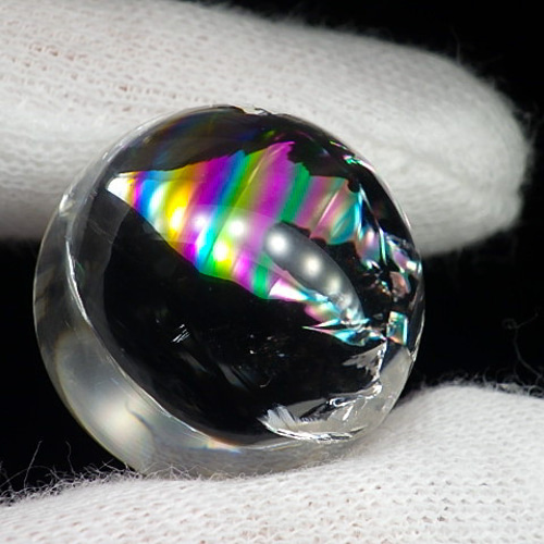 ☆ヒマラヤ産 極上☆虹入り水晶玉20mm/59ctとポーチ付 ☆ヒマラヤ産 極上☆虹入り水晶玉20mm/59ctとポーチ付