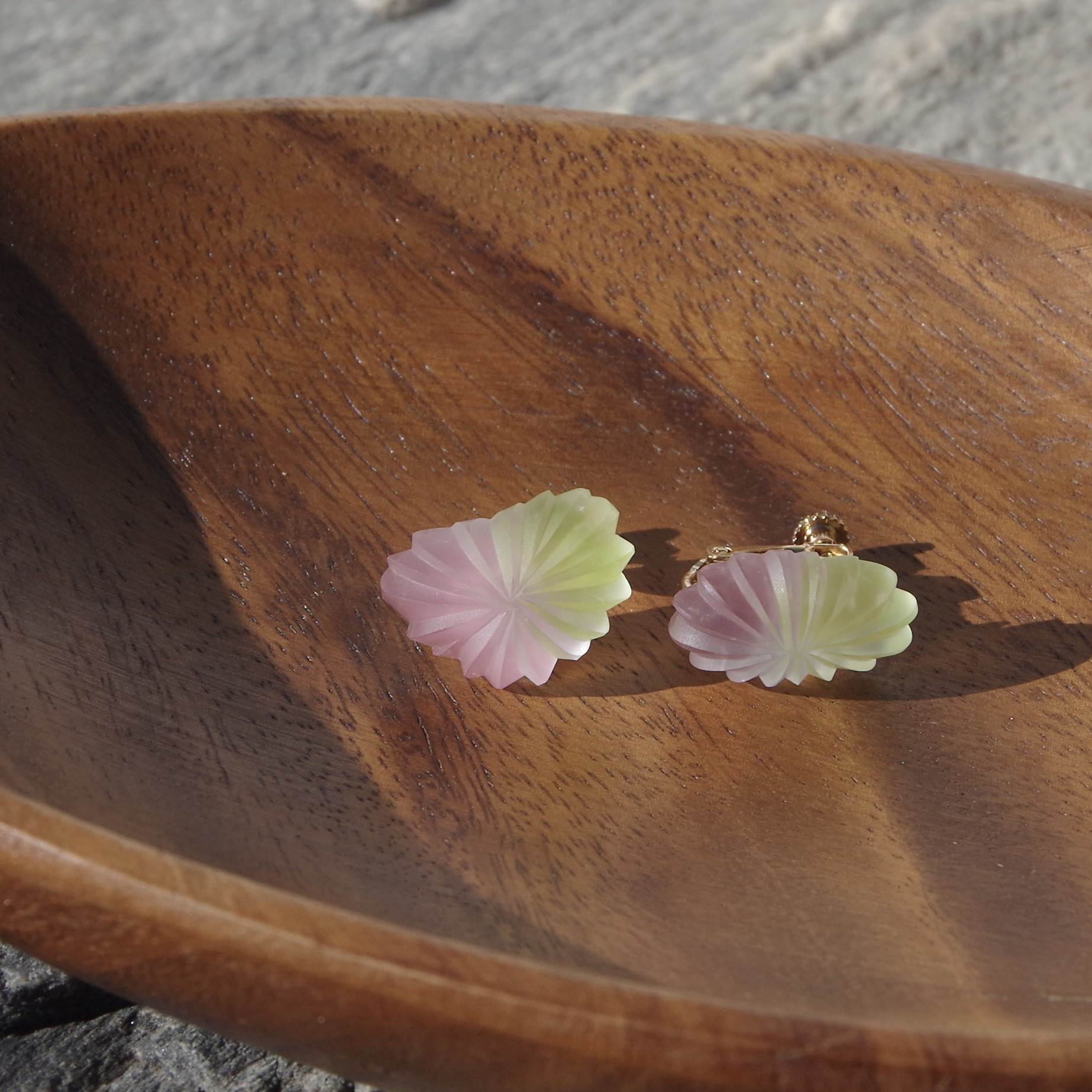 fleur＊ 春　ガラスのイヤリング