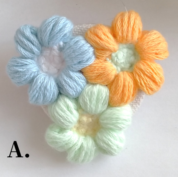 ‪✿色合せが可愛い刺繍糸で編んだお花のブローチ‪✿ 7枚目の画像