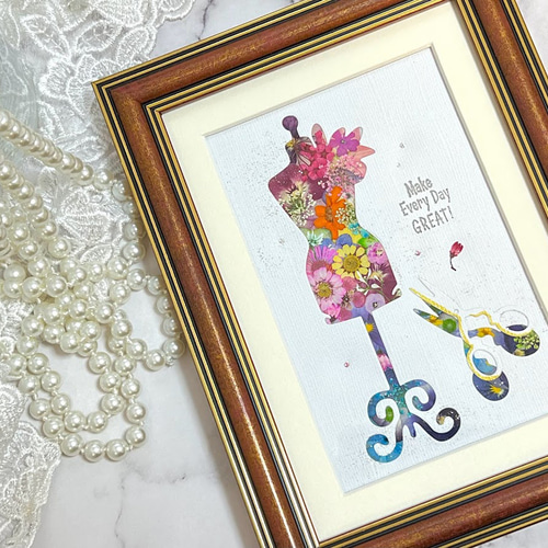 ♣︎ボタニカルアート♣︎押花◇花籠◇アンティーク調　額入り　押花仕立て　シック fit=scale-down,w=1200