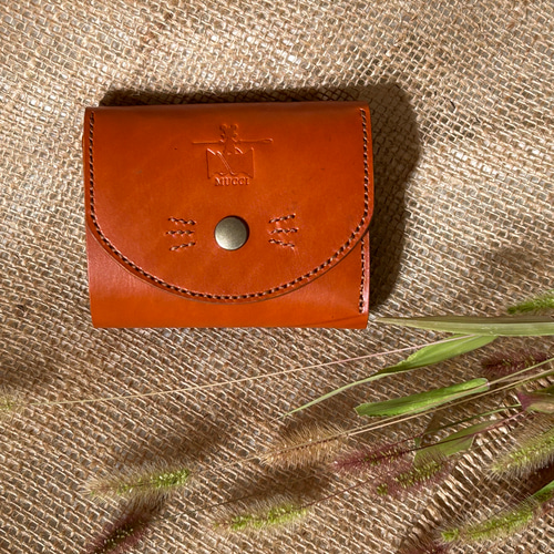 ねこ様、三つ折 友禅文庫 猫遊び 三つ折り財布｜e-mono（イーモノ）