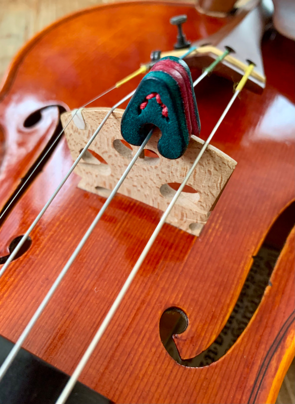 ヴァイオリン用 レザーミュート　初めての方におすすめの２つセット『Topolino 198, 250』 4枚目の画像
