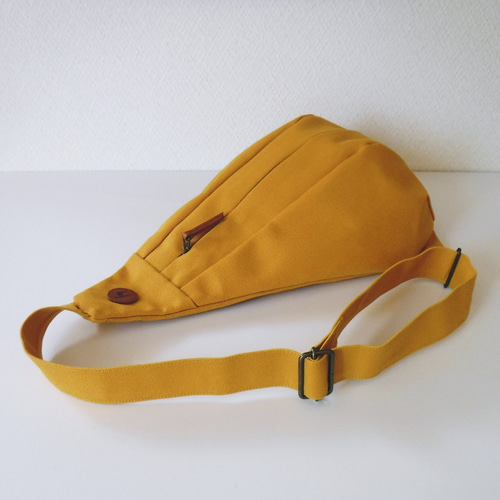 ボディバッグ「Drops」8号帆布マスタード／しずく型（ドロップ型