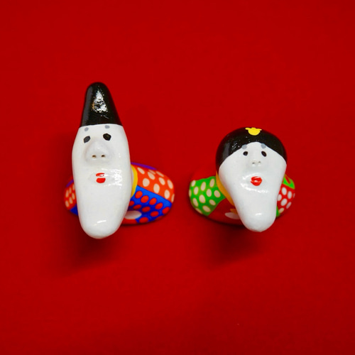 お雛さま、すみません顎をお借りします箸置き 箸・箸置き LARVAL CLAY