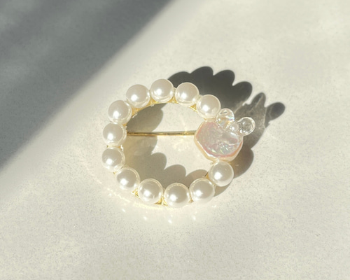 手作りの淡水パールの木のブローチ 1回完結レッスン】淡水パールのセレモニーブローチ | グルーデコ®