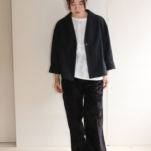 CONFECT 麻絹 ガウンジャケット ショートコート リネンコットン 生成り色 CONFECT 麻絹 ガウンジャケット ショートコート リネンコットン 生成り