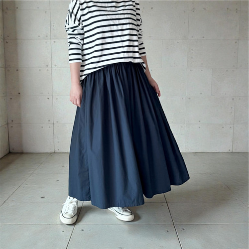 キレイめに着れる♪タイプライターのギャザースカート 深みネイビー