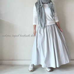 キレイめに着れる♪タイプライターのギャザースカート　アイスグレー 1枚目の画像