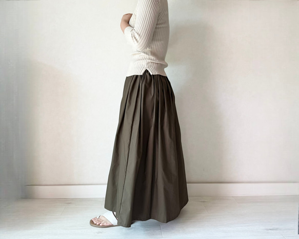 綺麗めに着れる♪タイプライターのギャザースカート　ショコラブラウン 1枚目の画像