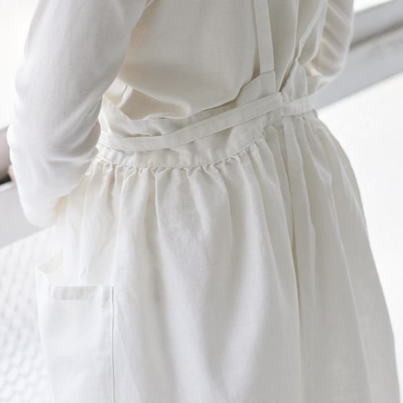 ワンピースエプロン  / onepiece apron　ホワイト 15枚目の画像