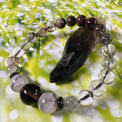 心身を整え、自然体の自分へ】生命力サポート☆イジェン水晶