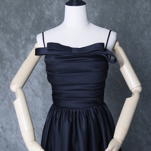 送料無料！パーティードレス 床付く キャミソール マット生地  