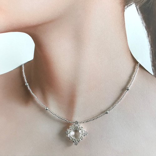 クリスタルビーズ ネックレス 透明　水晶　40cm　多面カット セール】クリスタル クリア ビーズ ネックレス（ネックレス