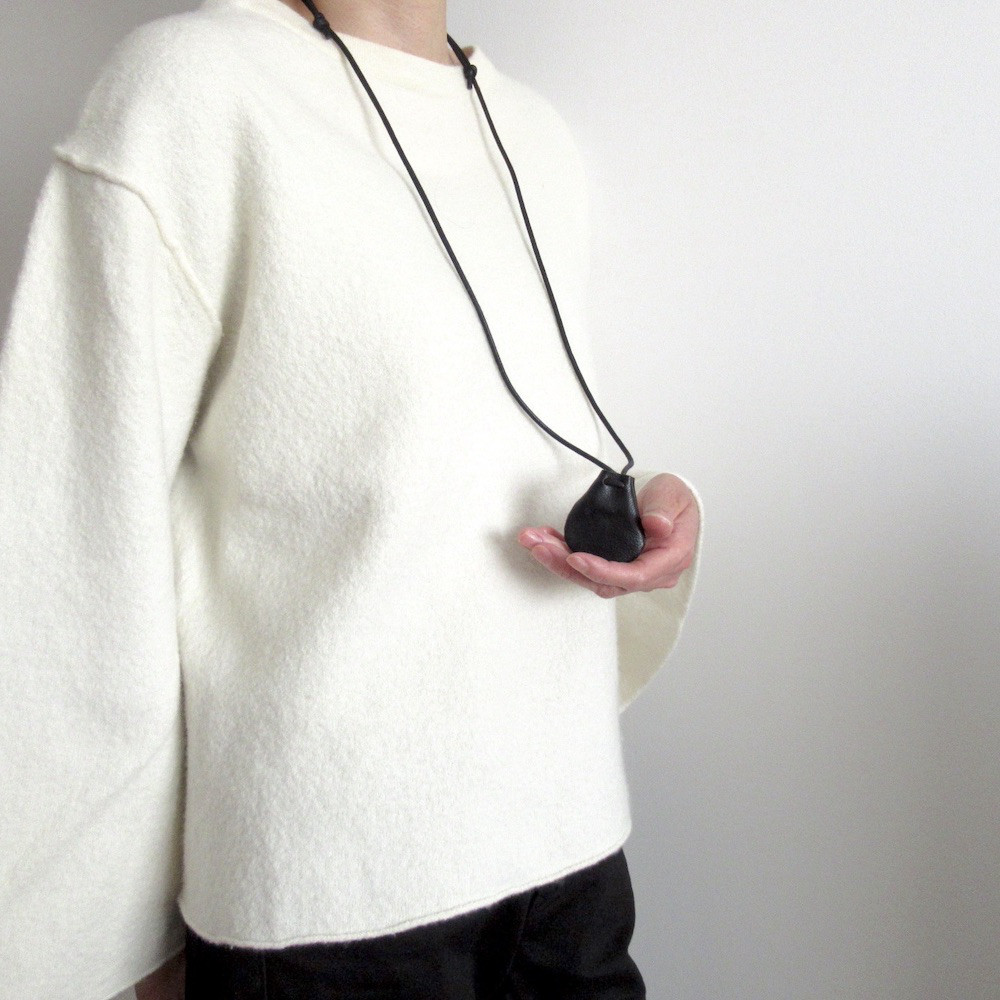 美品　エルメス　ネックレスケース　空箱　保存袋　巾着袋　現行品　アクセサリー入れ 美品 エルメス ネックレスケース 空箱 保存袋 巾着袋 現行品